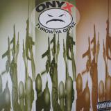 Onyx / Throw Ya Gunz